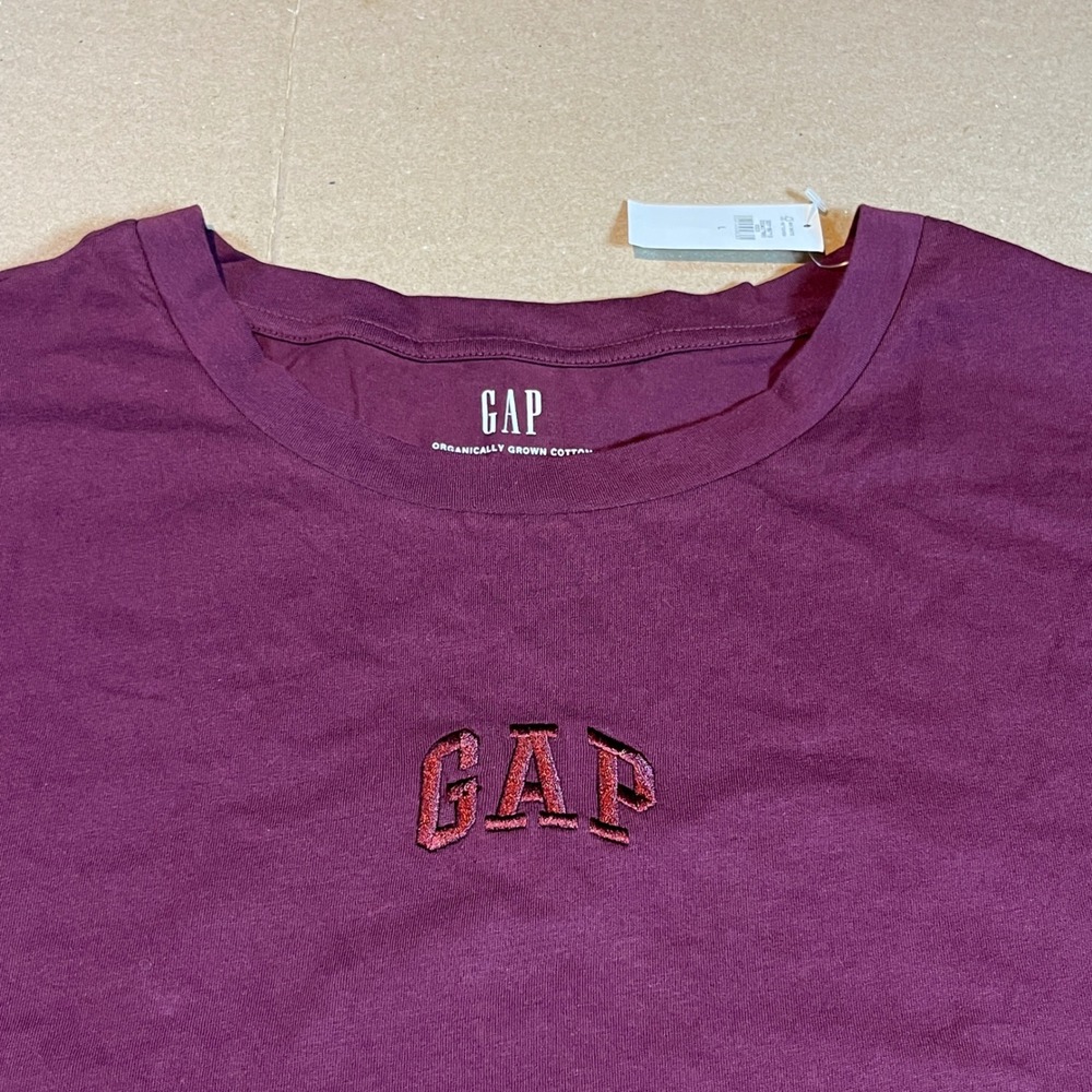 Gap Womens Organically Grown Cotton Logo T-Shirt Burgundy Plum Large NWT w/Stain - Picture 2 of 9